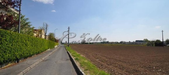 Земельный участок с 1 комнатой в Черменате, Италия № 86247 3