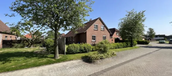 Adosado de 8 habitaciónes en Aurich, Germany No. 192383 4