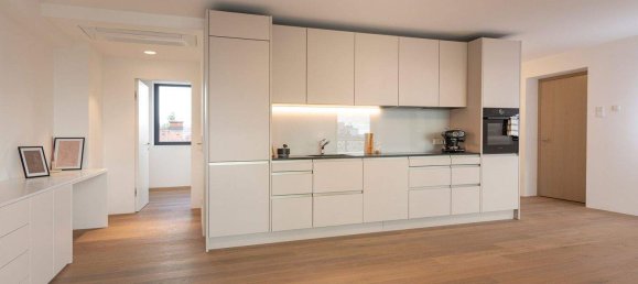 2 rooms Commercial property in Linz, Austria No. 57878 7