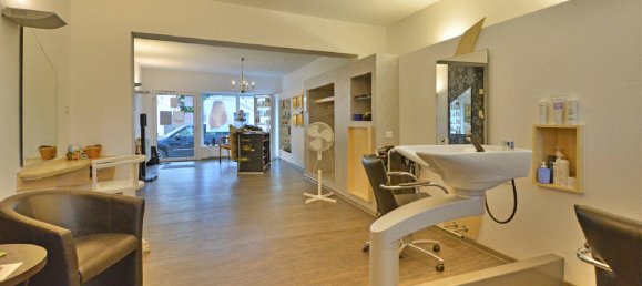 7 rooms Building in Kassel, Germany No. 351480 3