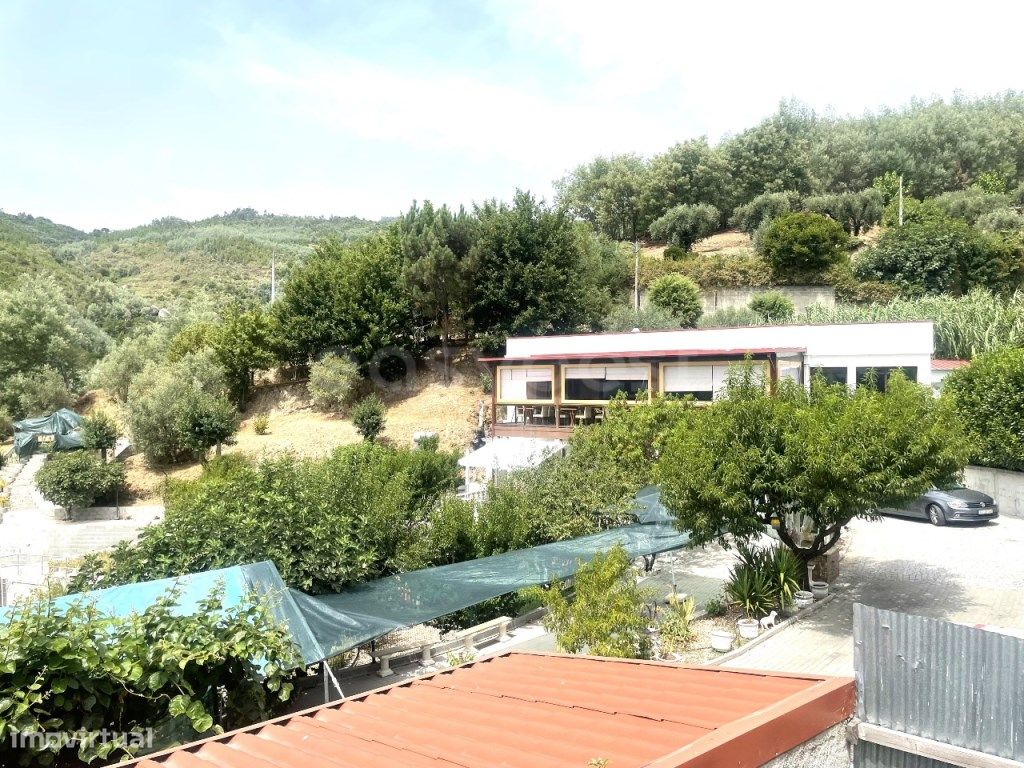 136m² Commercial property in Oliveira do Hospital, Portugal No. 287802