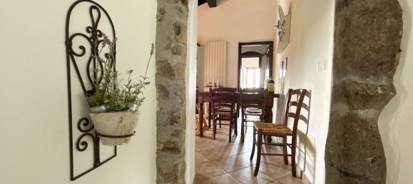 6 bedrooms House in Carro, Italy No. 314281 12