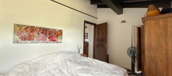6 bedrooms House in Carro, Italy No. 314281 5