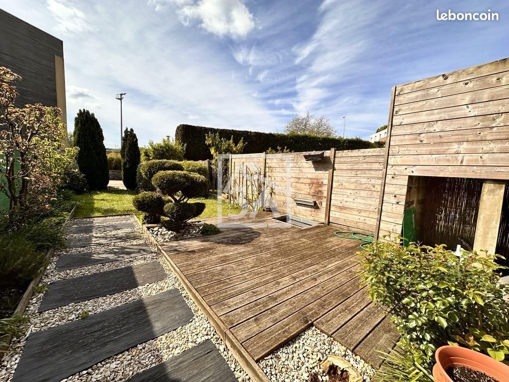 4 bedrooms House in Saint-Omer, France No. 242514