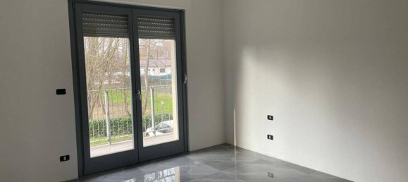 2 bedrooms Apartment in Moncalieri, Italy No. 210418 12