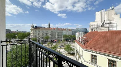 Квартира с 5 комнатами в Мариахильф, Австрия № 127242