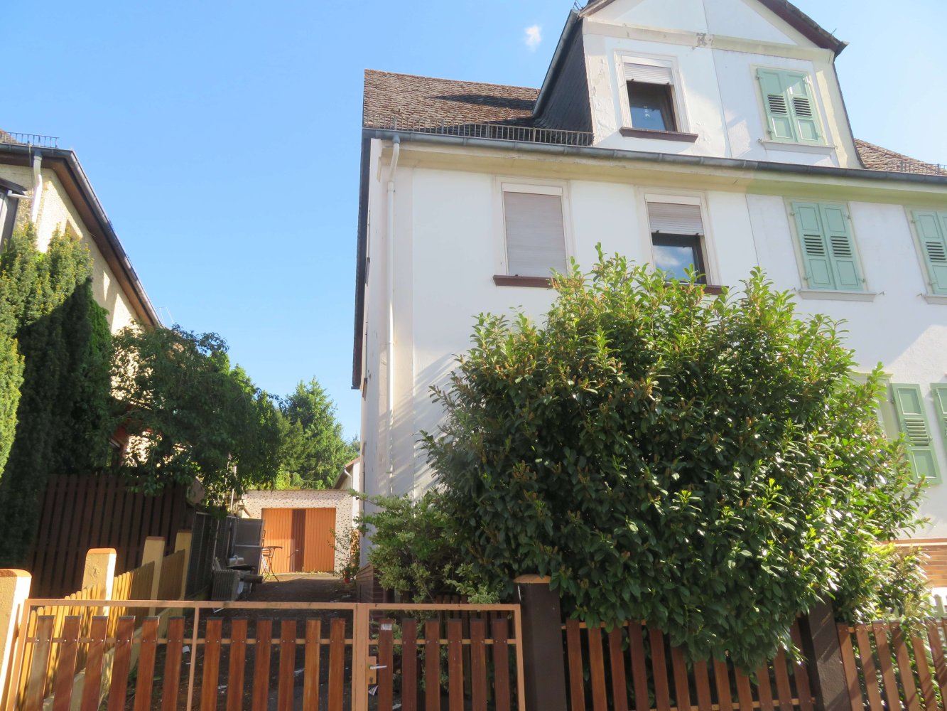 3 bedrooms Townhouse in Limburg-Weilburg, Germany No. 243319