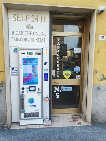 1 room Commercial property in Pontedera, Italy No. 251943