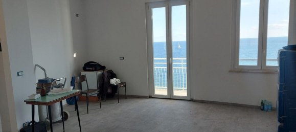 Квартира с 3 спальнями в Бордигера, Италия № 371588 10