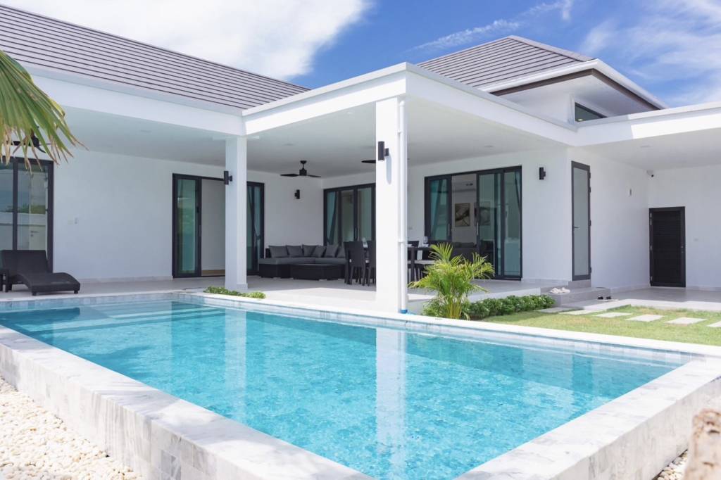 Вилла с 3 спальнями в Хуа Хин, Таиланд № 13302