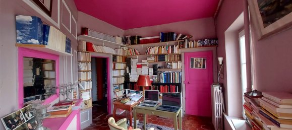 Villa de 4 dormitorios en Nogent-le-Roi, France No. 255204 14