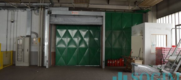 Lagerhaus in Olgiate Comasco, Italy 2430m², Nr. 138677 41