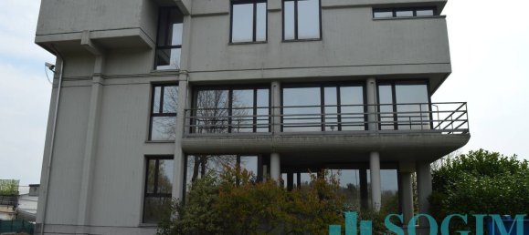 Lagerhaus in Olgiate Comasco, Italy 2430m², Nr. 138677 9