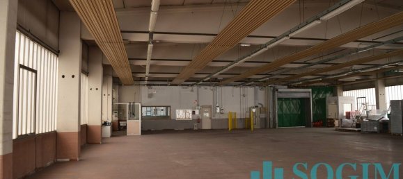 Lagerhaus in Olgiate Comasco, Italy 2430m², Nr. 138677 30