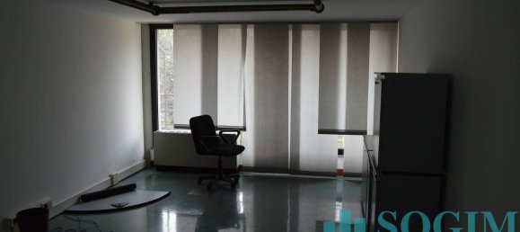 Lagerhaus in Olgiate Comasco, Italy 2430m², Nr. 138677 49