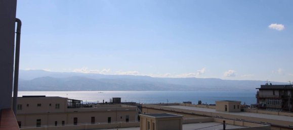 Apartamento de 2 dormitorios en Messina, Italy No. 278963 35