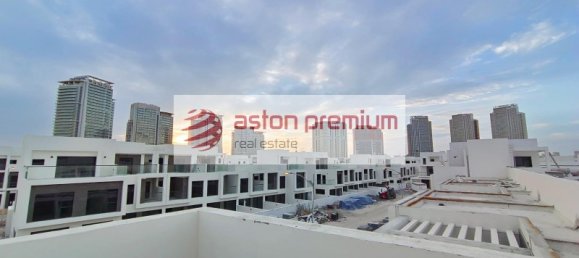 Moradia em banda T5 em Dubai, UAE N.º 55386 2