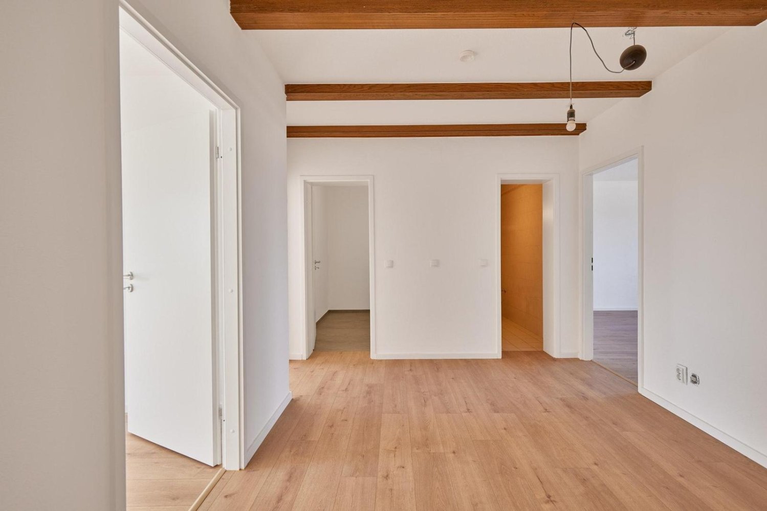 Apartamento de 3 dormitorios en Ludwigshafen am Rhein, Germany No. 29147