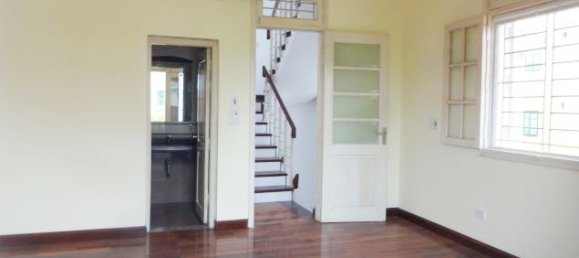 5 Schlafzimmer Haus in Tay Ho, Vietnam, Nr. 2067 13