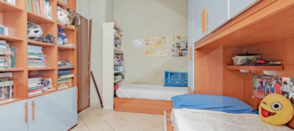 Apartamento de 4 divisões em Parabiago, Italy N.º 22683 7