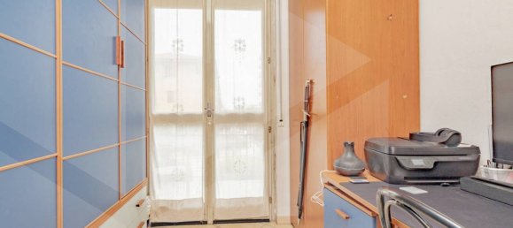 Apartamento de 4 divisões em Parabiago, Italy N.º 22683 10