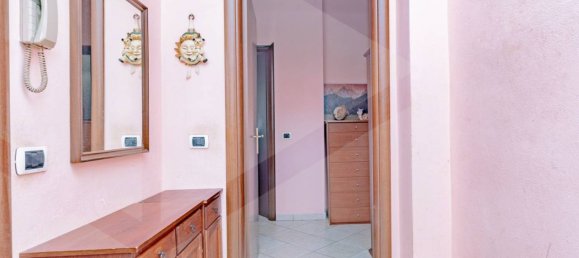 Apartamento de 4 divisões em Parabiago, Italy N.º 22683 3
