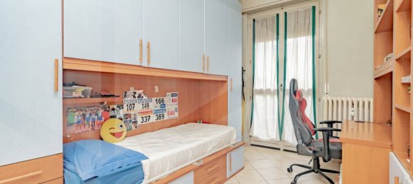 Apartamento de 4 divisões em Parabiago, Italy N.º 22683 6