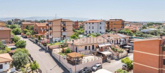 3 Schlafzimmer Haus in Rome, Italy, Nr. 261428 21