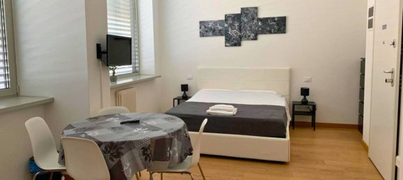 1 bedroom Apartment in Bologna, Italy No. 274583 8