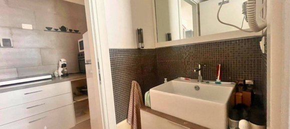 1 bedroom Apartment in Bologna, Italy No. 274583 11