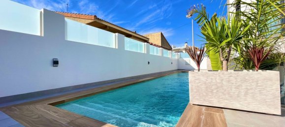 4 bedrooms House in Torrevieja, Spain No. 129264 3