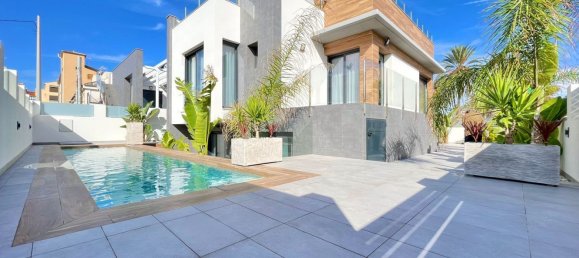 4 bedrooms House in Torrevieja, Spain No. 129264 11