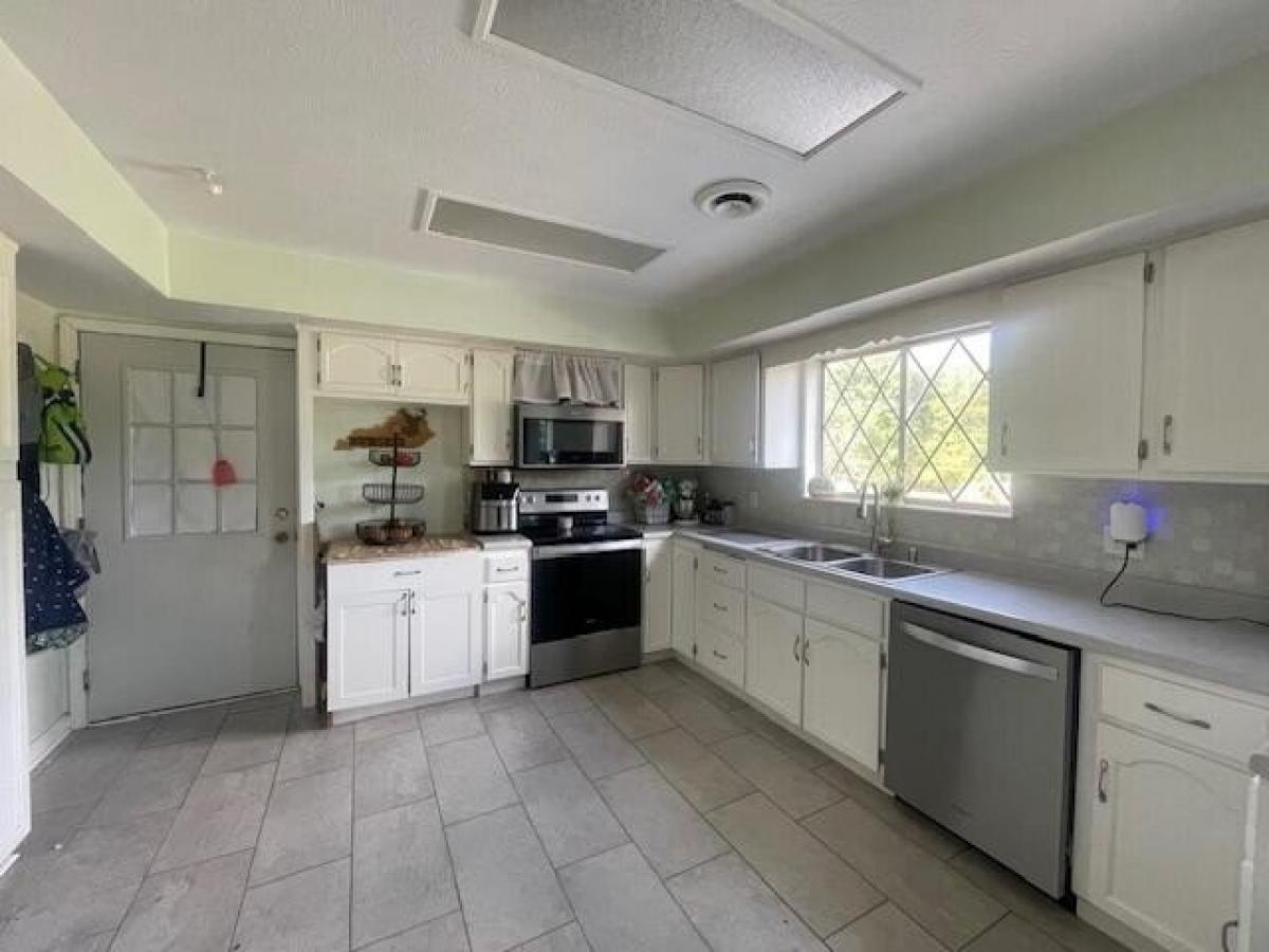 6 bedrooms House in Nancy, USA No. 384112