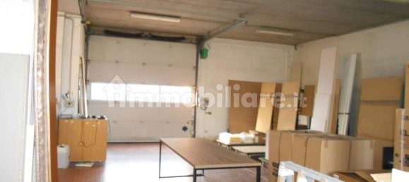 1050m² Warehouse in Carugo, Italy No. 71348 7