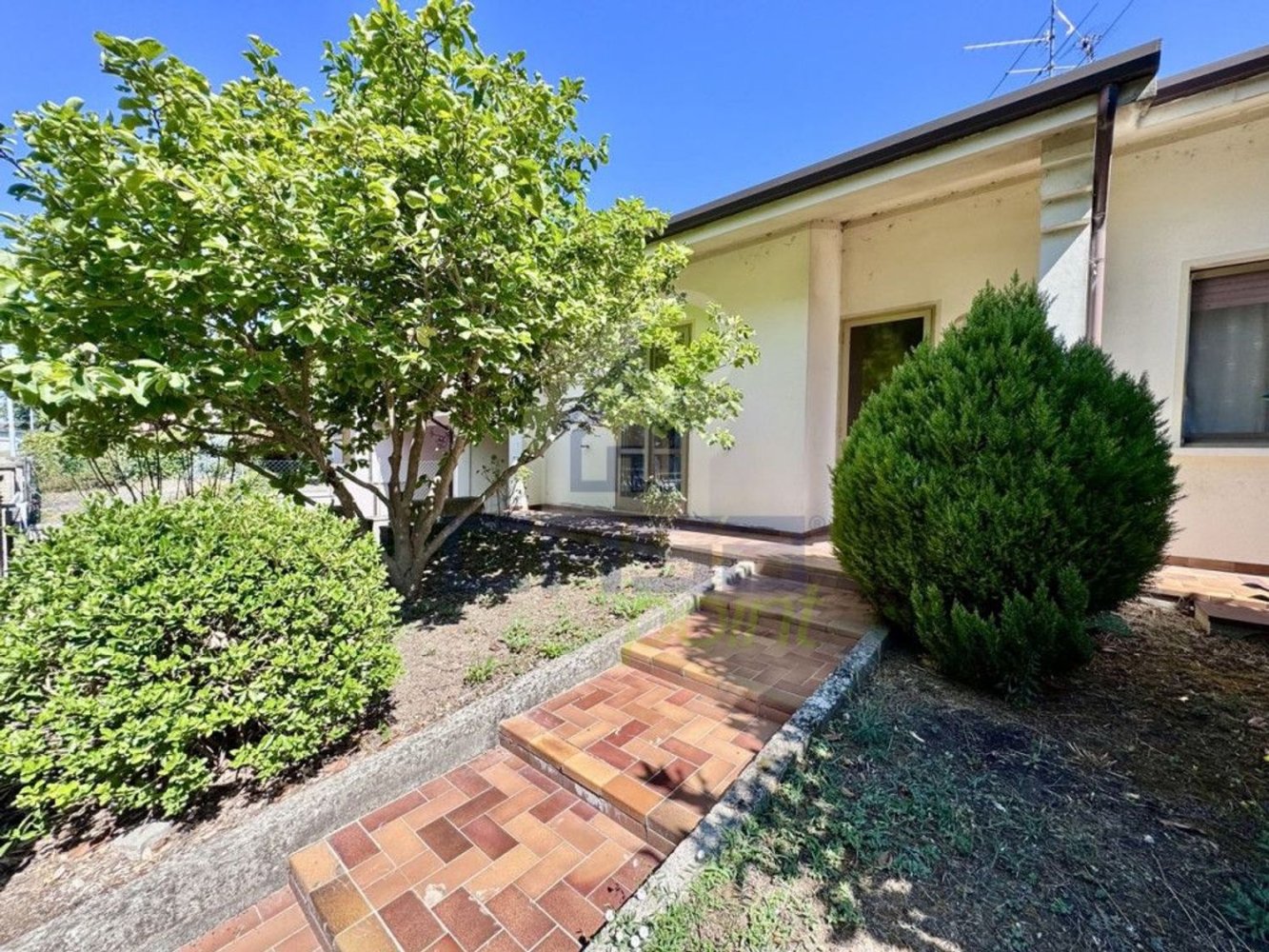 7-Zimmer Villa in Rivarolo Mantovano, Italy, Nr. 280351