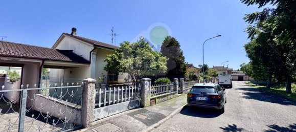 7-Zimmer Villa in Rivarolo Mantovano, Italy, Nr. 280351 2