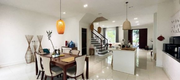 3 chambres Villa à Long Bien, Vietnam No. 686 3