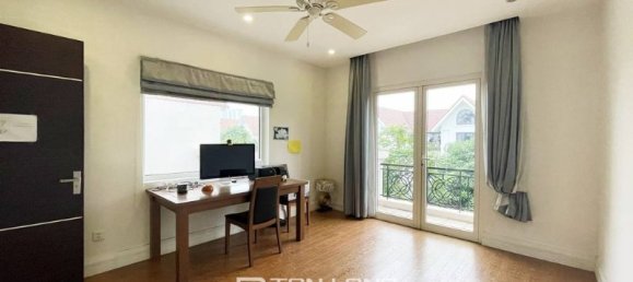 3 chambres Villa à Long Bien, Vietnam No. 686 9