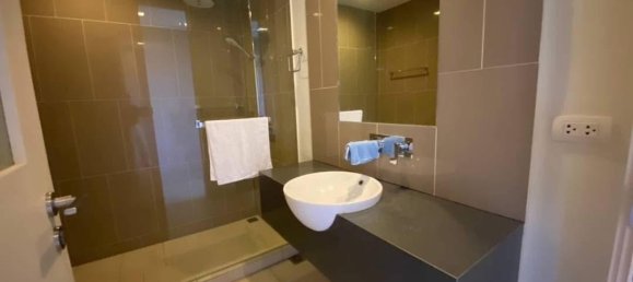 2 Schlafzimmer Eigentumswohnung in Zire Wongamat Pattaya, Thailand, Nr. 33043 2