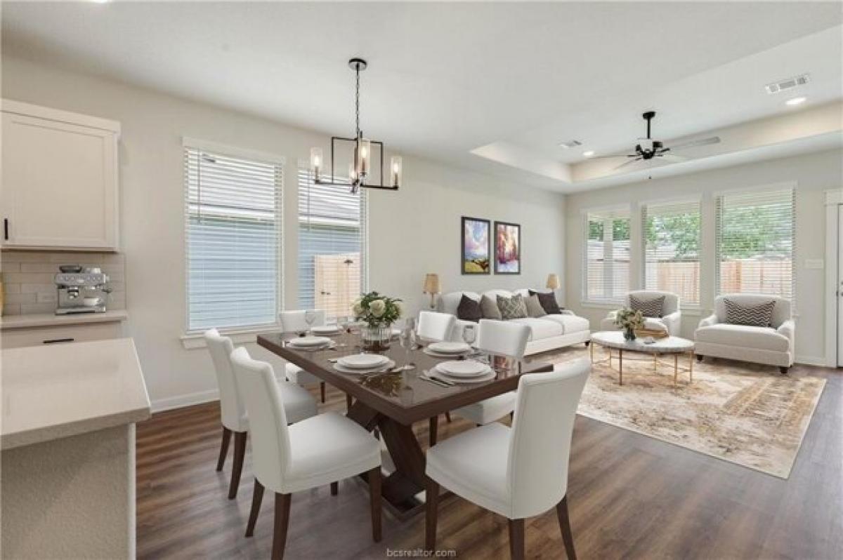 Casa de 4 dormitorios en Bryan, USA No. 403135