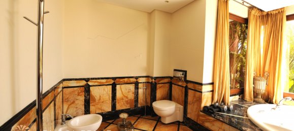 Villa T5 em Marbella, Spain N.º 1368 11