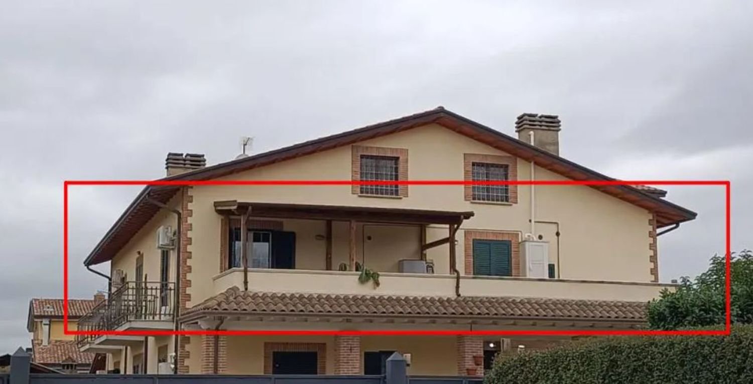 4 rooms Apartment in Perugia, Italy No. 43031