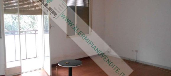 4 bedrooms Apartment in Milan, Italy No. 370131 6