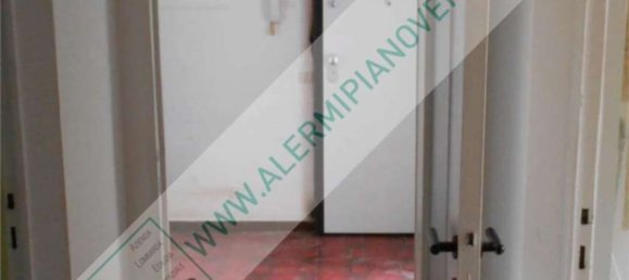 4 bedrooms Apartment in Milan, Italy No. 370131 17