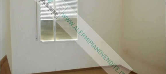 4 bedrooms Apartment in Milan, Italy No. 370131 15