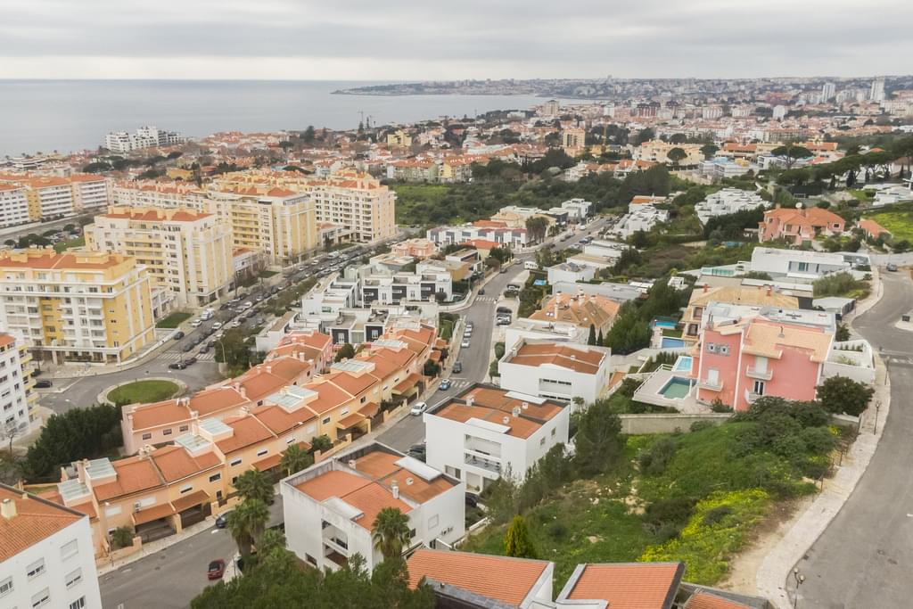 250m² Land in Cascais, Portugal No. 121240