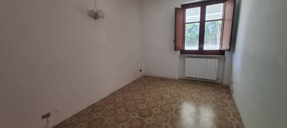 2 Schlafzimmer Wohnung in Palermo, Italy, Nr. 359087 2