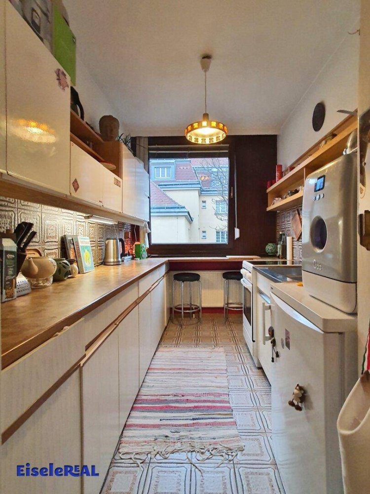 2 rooms Apartment in Penzing, Austria No. 104036