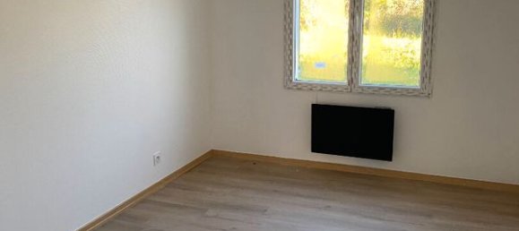 3 bedrooms House in Checy, France No. 160738 9