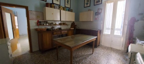 Apartamento de 5 dormitorios en Taranto, Italy No. 335255 4
